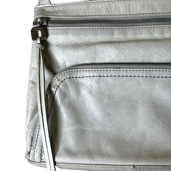 HOBO International‎ Leather Crossbody Bag Handbag Purse Tassel Silvertone EUC - Picture 3 of 15